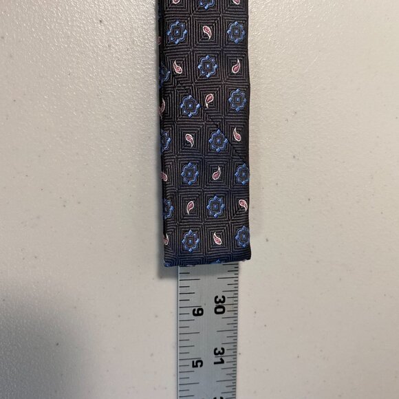 Brooks Brothers Makers and Merchants 100% Silk Tie Embroidered Paisley Flowers - Picture 6 of 10